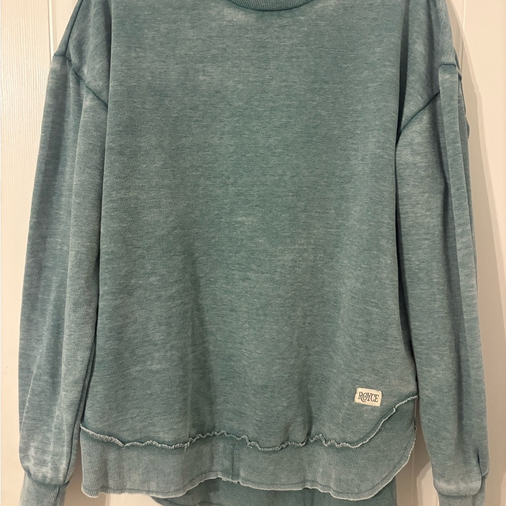 Women's Green Sweater